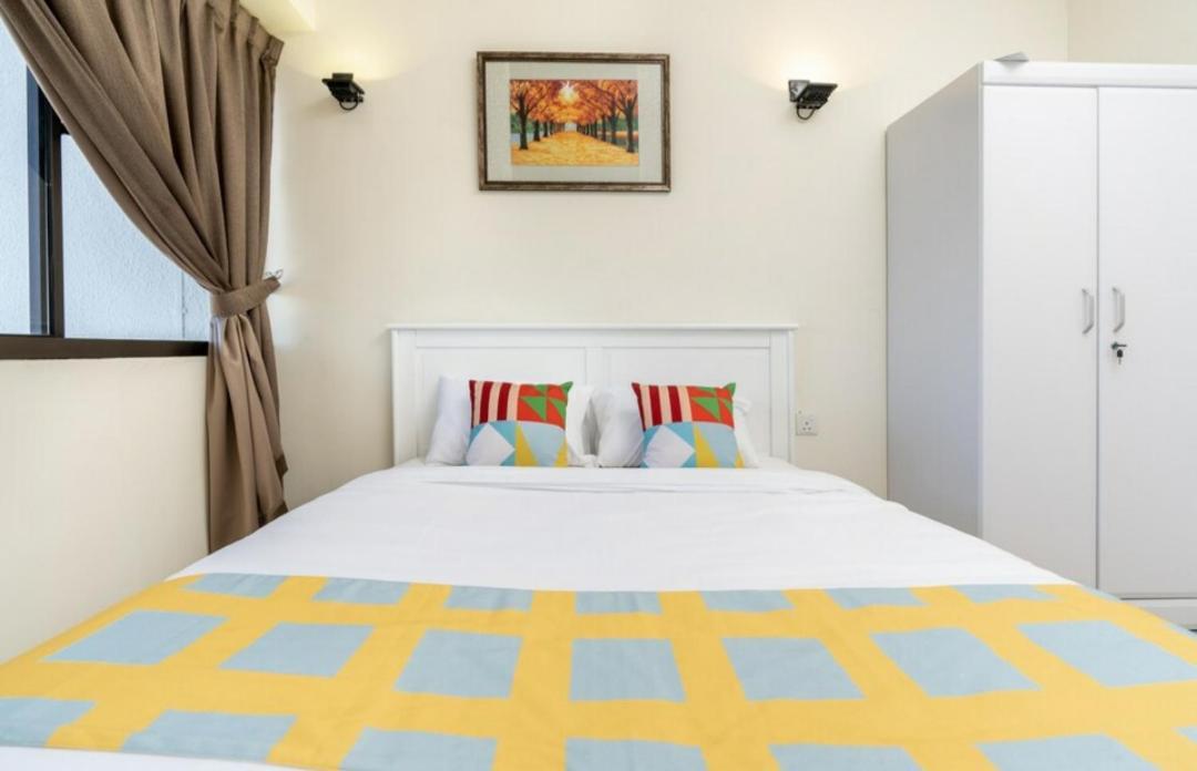 Executives Pantai Seaview Batu Ferringhi 2704 - 2 Bedrooms Экстерьер фото