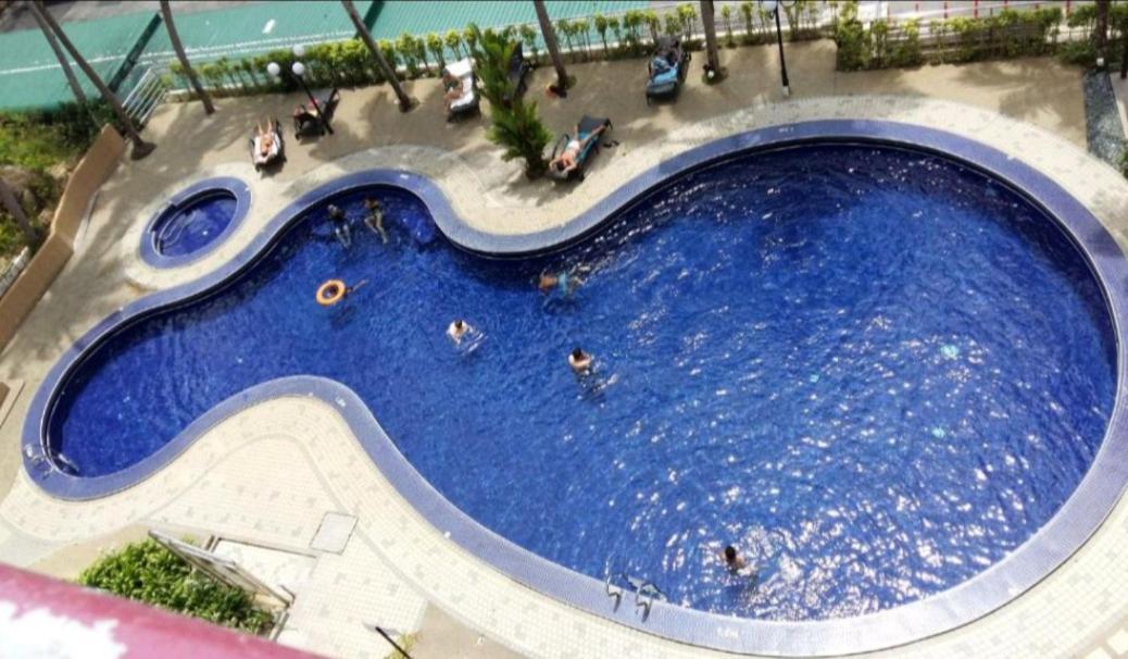 Executives Pantai Seaview Batu Ferringhi 2704 - 2 Bedrooms Экстерьер фото